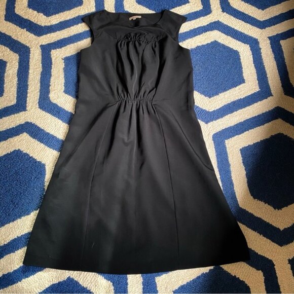 🖤 CLASSY BLACK RUFFLE DETAIL SLEEVELESS COCKTAIL DRESS! - Picture 6 of 16